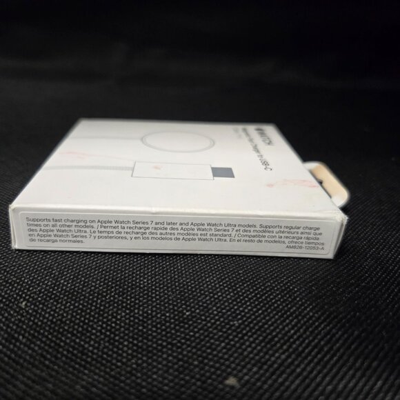 Apple Watch Magnetic Fast Charger to USB-C Cable (1 m) - Picture 4 of 4